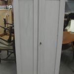 571 5622 CUPBOARD